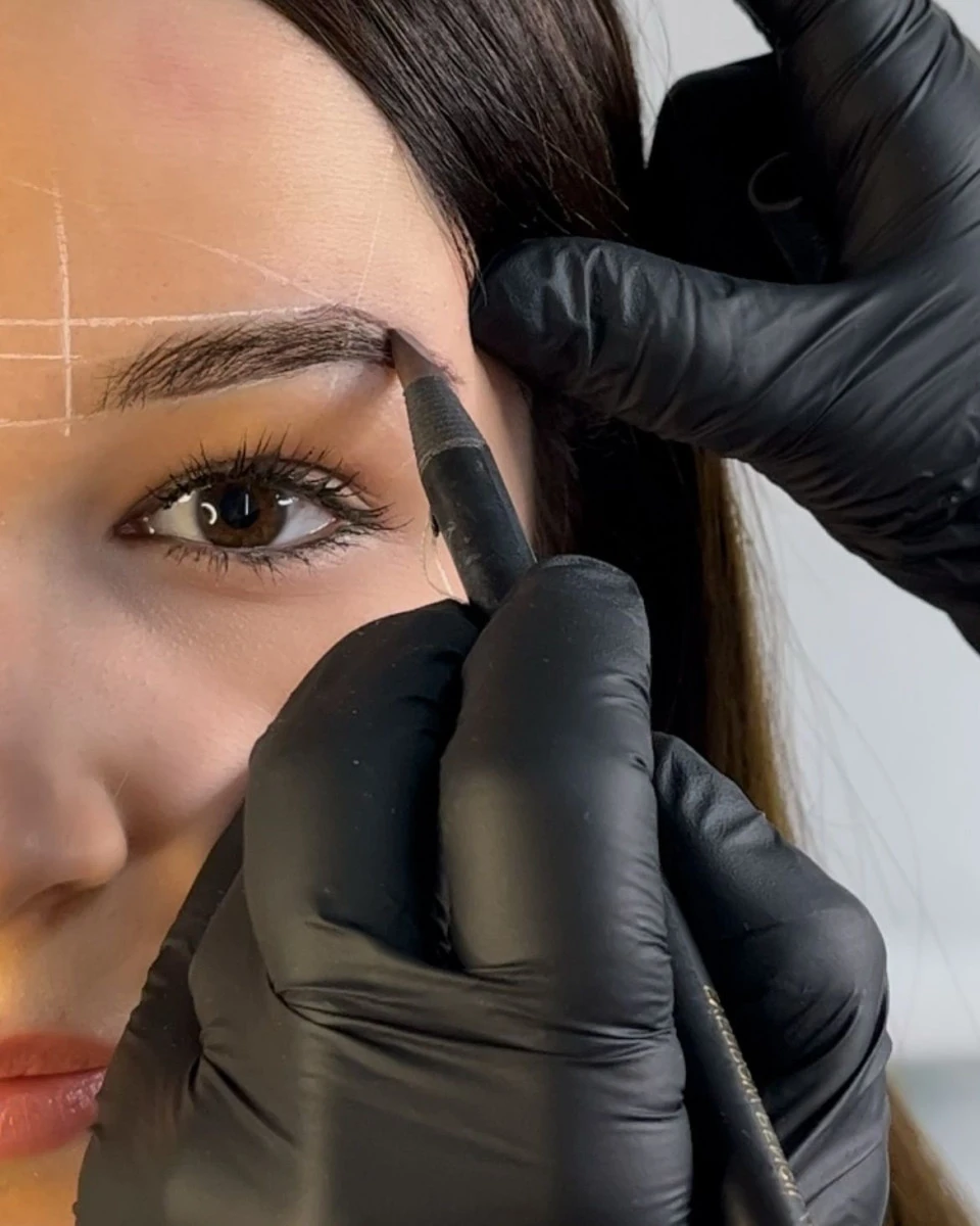 PACK FORMATION SOURCILS (Microblading, Microshading), CANDY LIPS ( Lèves), et EYE LINER